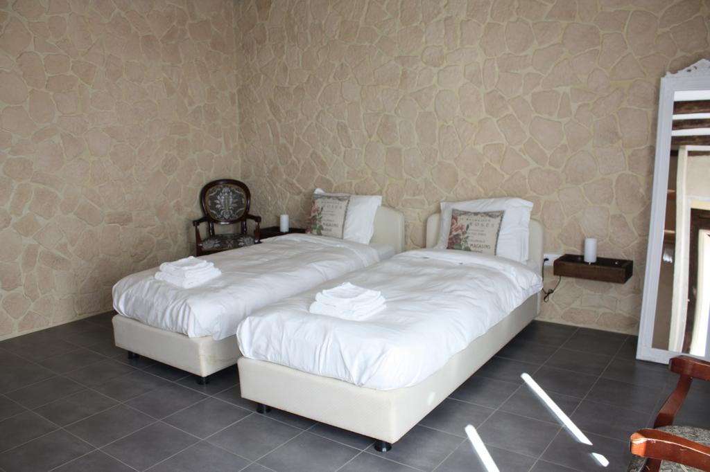 Gite Chevannes Fours  Номер фото